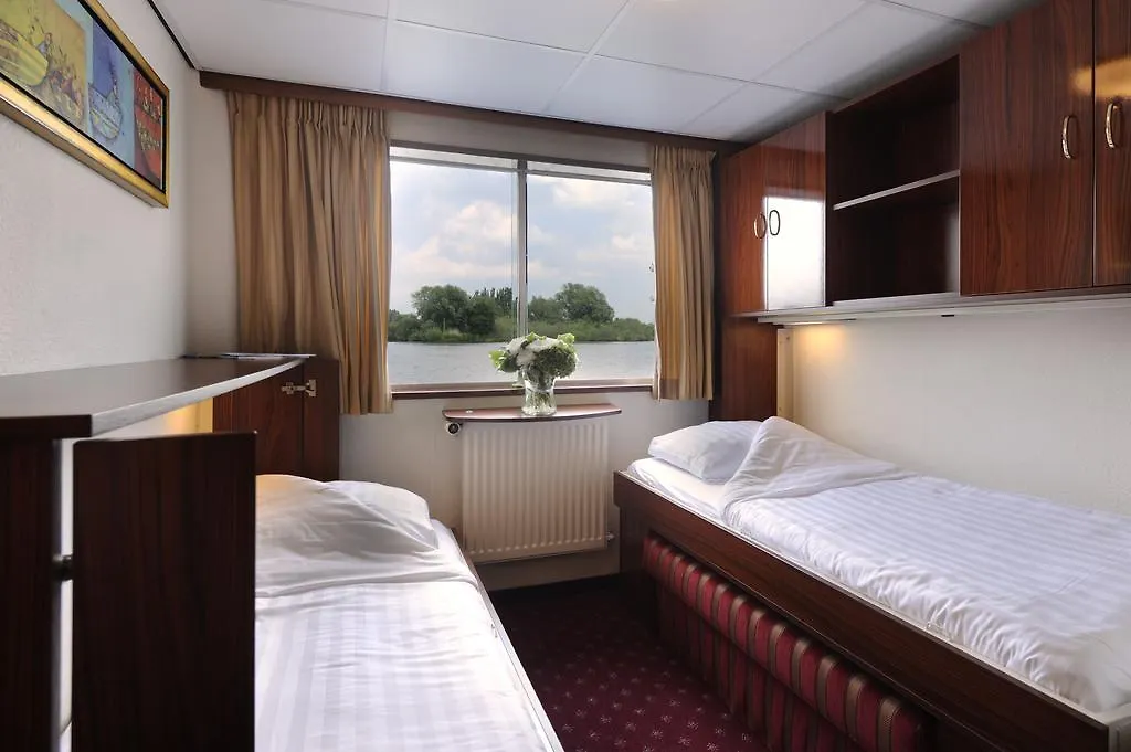Crossgates Hotelship 3 Star Cologne Botel